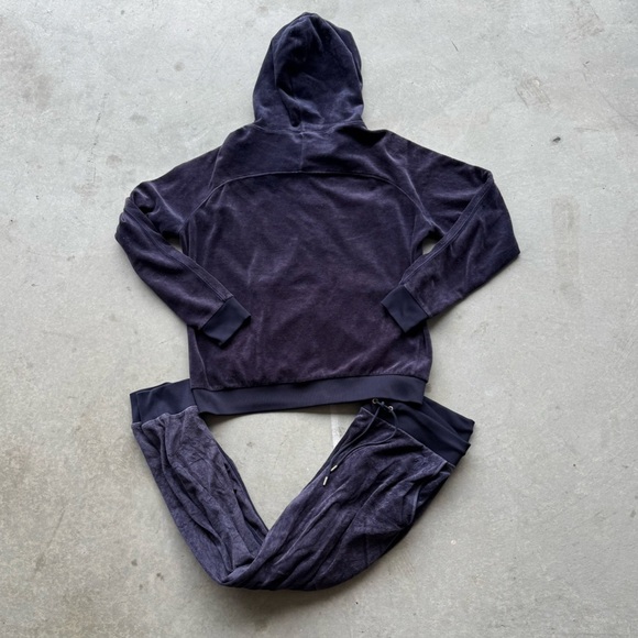 Y2K Juicy Couture Velour tracksuit - Picture 7 of 8